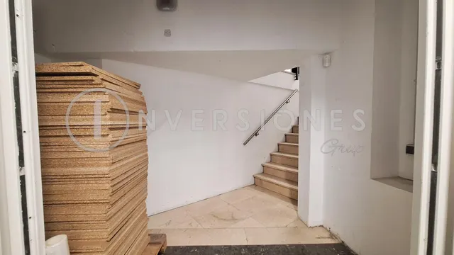 Local comercial 1084m² en alquiler - Sagrada Familia — 28