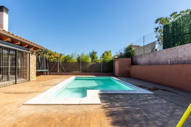 Casa amb piscina, espai i qualitat a can font – ca n’avellaneda — 10