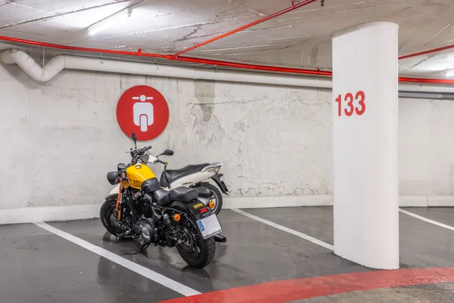 Parking 12m² en alquiler - Barcelona — 25