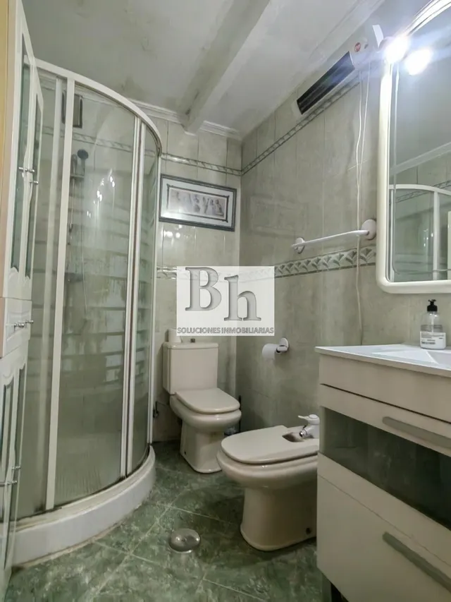 OPORTUNIDAD !!! EN VENTA PISO EN LA PAZ. — 27