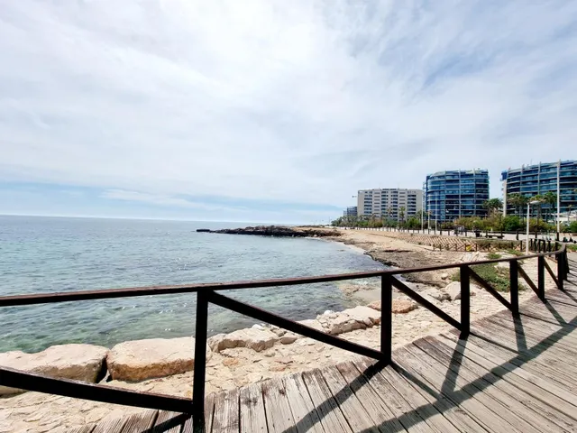 Excelente apartamento cerca del mar en Punta Prima — 5