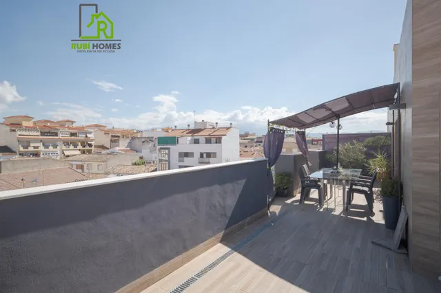 Ático dúplex con piscina en Maracena — 46