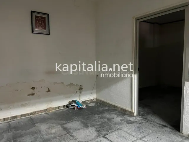 Local comercial en venta en Ontinyent en zona céntrica - foto 2