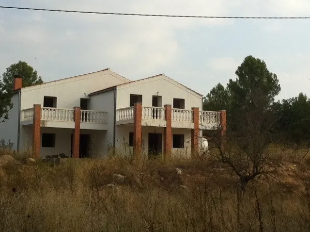 MASIA CON TERRENO, CON VISTAS CERCA DE VALL DALBA — 21