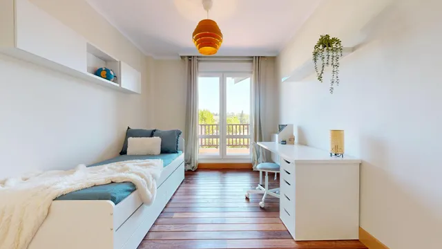 CHALET BIFAMILIAR A ESTRENAR EN VILLASANA DE MENA — 30