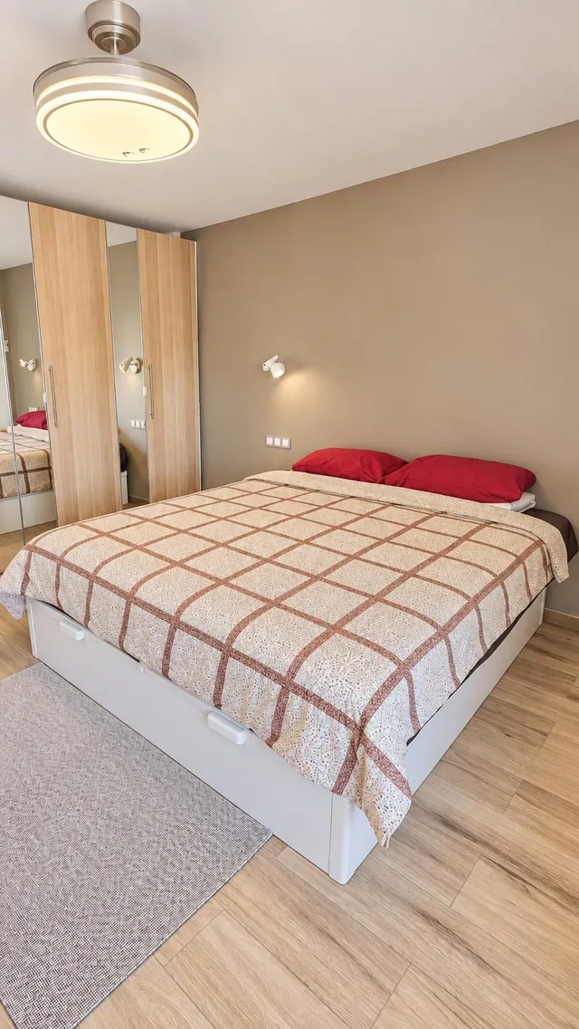 Vivienda amplia de 3 dormitorios, 2 baños en el corazón de Torremolinos — 15
