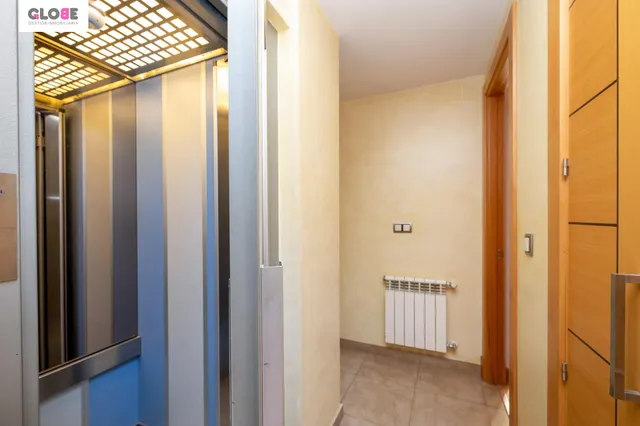 Casa exclusiva junto a Acera del Darro. Pleno centro de Granada. Seminueva y con ascensor propio — 22