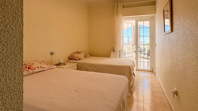 Villa 4 habitaciones 344m² en venta - Centro de la Ciudad Quesada — 41