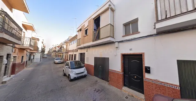 Inmueble Ocupado-Sin Posesión. Piso en venta en Su Eminencia - foto 3
