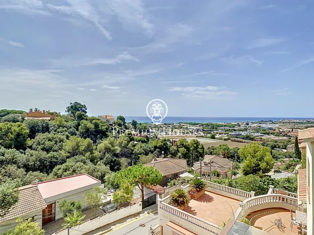 Casa en venta con vistas al mar y licencia turística — 26