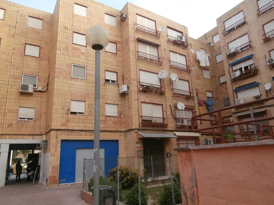Venta de Vivienda en Jerez de la Frontera, Cádiz. Activo inmobiliario Sin Posesión / No se Puede Visitar / Ni Financiar.
