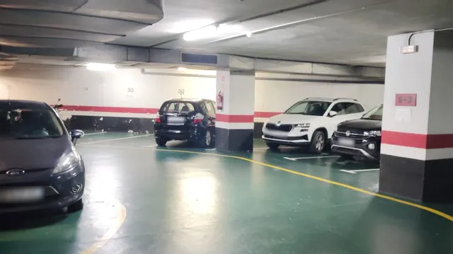 Parking 10m² en alquiler - Eixample — 8