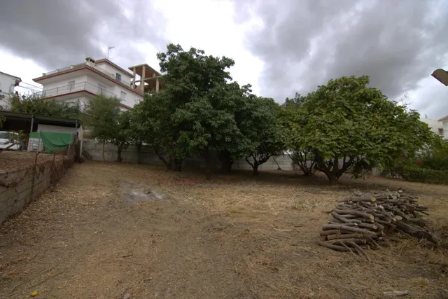 PARCELA DE 1576 METROS EDIFICABLE EN GUARO — 9