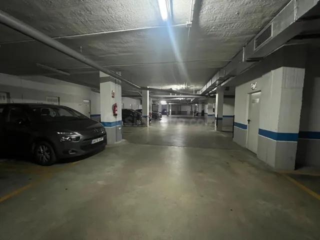 ¡Oportunidad! Amplia plaza de garaje en zona Quirón, Córdoba - foto 3