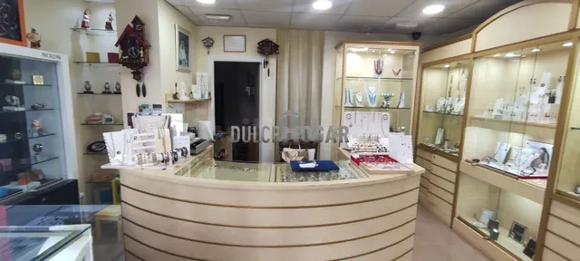 TRASPASO DE LOCAL AVDA. MÁLAGA, 131 JOYERIA ABRIL