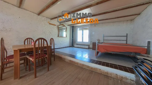 Encanto y amplitud en el corazón de Castelló de Farfanya — 34