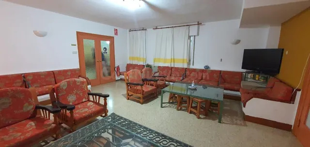 ✨🏡 habitaciones en alquiler para chicas estudiantes — C/ Mel - foto 2