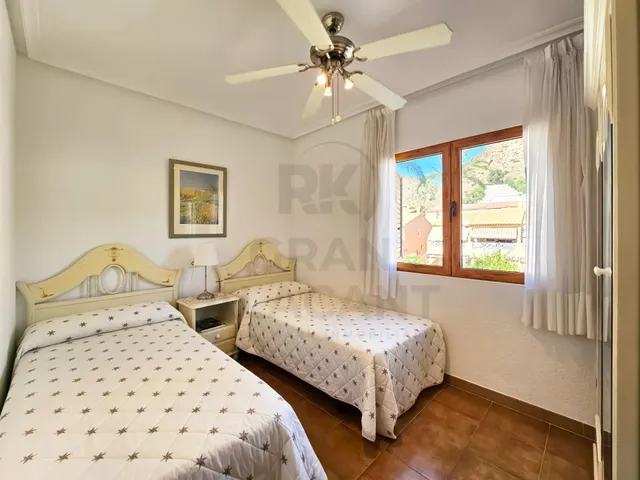 Bungalow con terraza de 25 m2 y vistas a Tabarca a 200 m del mar — 20