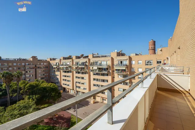 DUPLEX CON VISTA AL MAR — 23