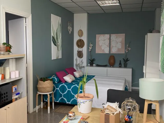 Local en Planta baja adaptado como vivienda con dos locales y superficie total 400m2 — 15