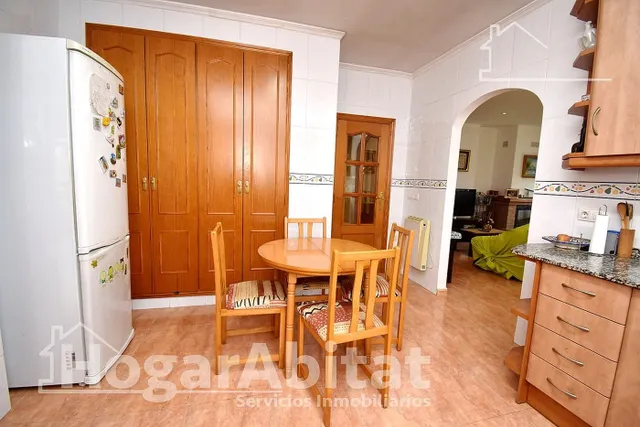 CHALET SEMINUEVO CON GARAJE, PISCINA Y AMPLIA PARCELA — 19