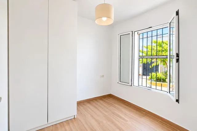 CASA EN ALQUILER CON DOS PLANTAS, 3 habitaciones Y AMPLIA TERRAZA — 10