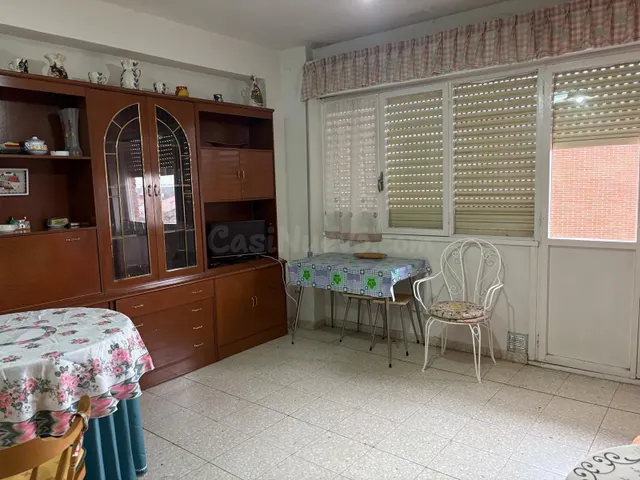 SE VENDE APARTAMENTO EN VALENCIA DE DON JUAN, AMUEBLADO, COC - foto 2