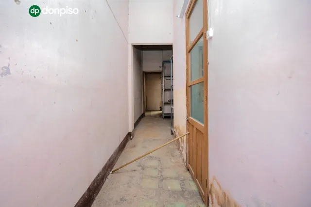 A la venta edificio en plaza bib-rambla — 27