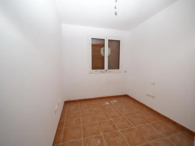 SE VENDE CASA UNIFAMILIAR AISLADA EN MOIA — 12