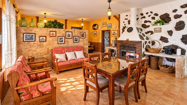 Finca exclusiva en Vilaflor · 2 viviendas, viñedo, bodega y piscina — 8