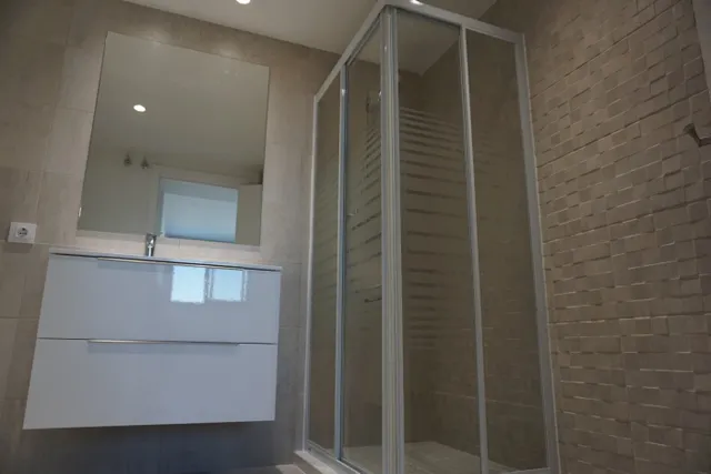 ESTRENA  ESTA ESPECTACULAR VIVIENDA CON PISCINA  DE 2 habitaciones Y DOS BAÑOS CON GARAJE INCLUIDO — 29