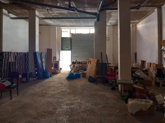 LOCAL COMERCIAL DIÁFANO — 4