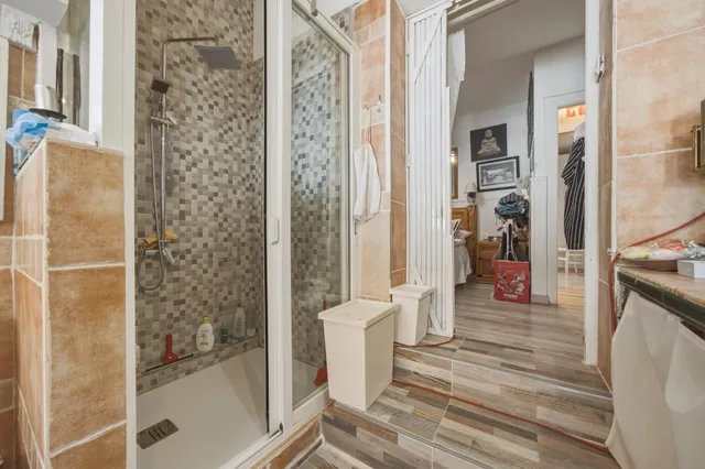 Casa con piscina y gran privacidad en parcela de 1.000 m2 — 28
