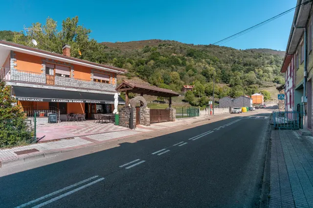 Aldea El Otero. Valle del Río Negro. Aller — 28