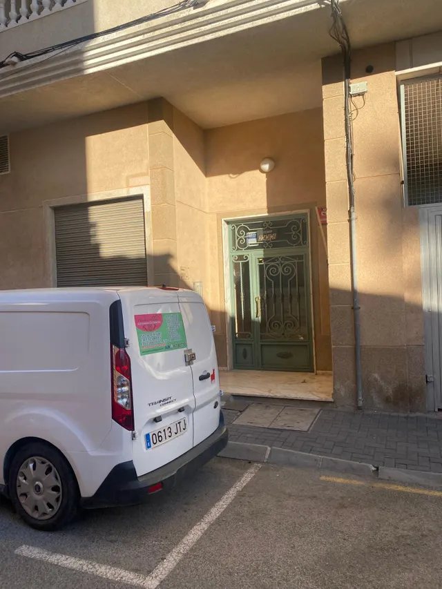 OPORTUNIDAD!!!!! APARTAMENTO CENTRICO CON PISCINA COMUNITARIA — 26