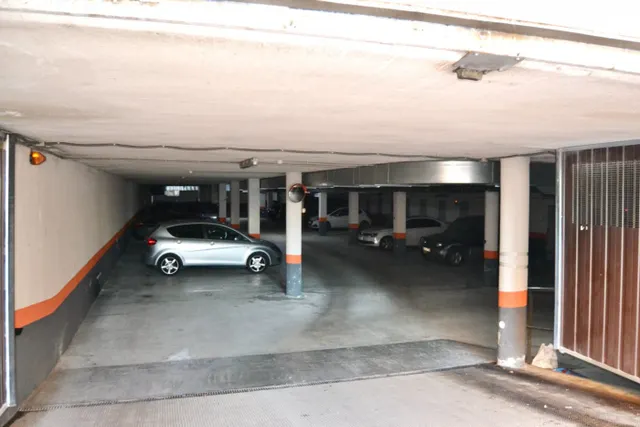 PLAZA DE GARAJE EN SARRIGUREN — 6