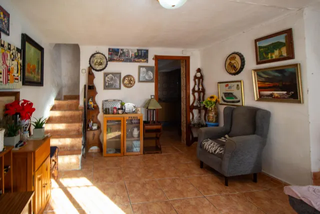 ¡Una oportunidad para crear tu hogar en una de las zonas con más personalidad de Xàtiva! — 9