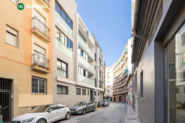 La vivienda perfecta para su familia. Edificio nuevo. Garaje. Excelente zona — 35