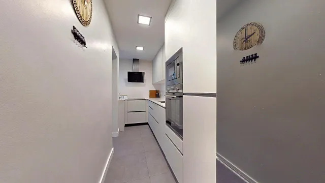 7ª PLANTA REFORMADA Y MUY TRANQUILA JUNTO AL NUEVO PARQUE DE LA SAGRERA — 26