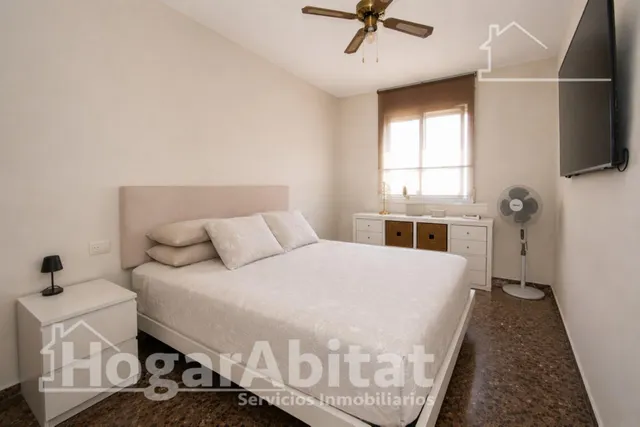 PRECIOSO ÁTIO CON TERRAZA Y TRES BALCONES — 19
