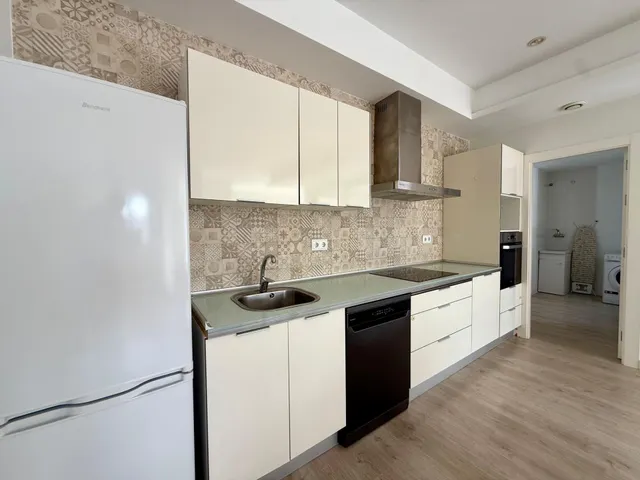 Exclusivo chalet adosado con piscina privada, amplios espacios y excelentes calidades — 31