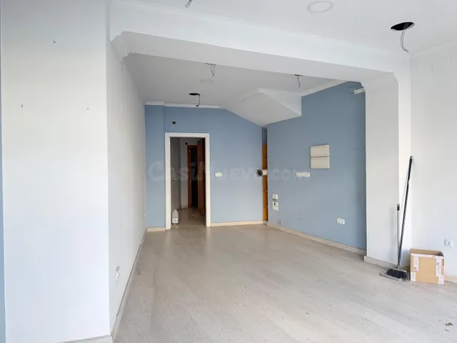 CASA PARA REFORMAR EN ZONA MERCADO DE ABASTOS BUSCA PROPIETA - foto 4