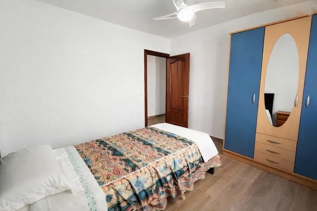 Piso reformado, amplio y luminoso cerca del mar — 16