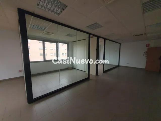 PLANTA DE OFICINA DISPONIBLE EN EL EDIFICIO PORTASEVILLA - foto 5