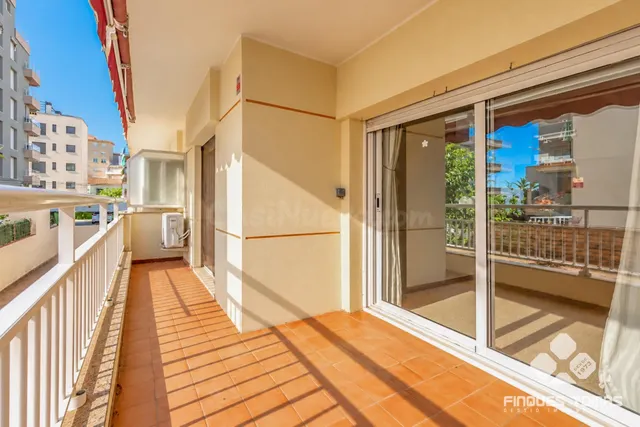 Piso con balcón en Segur de Calafell — 2
