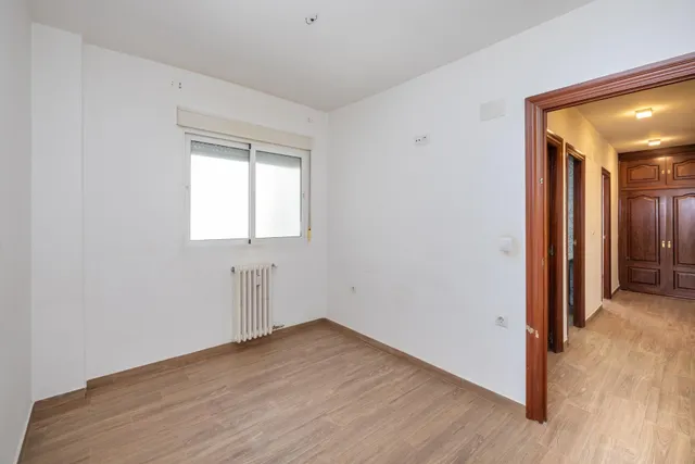 Piso Junto Calle Alhamar — 24