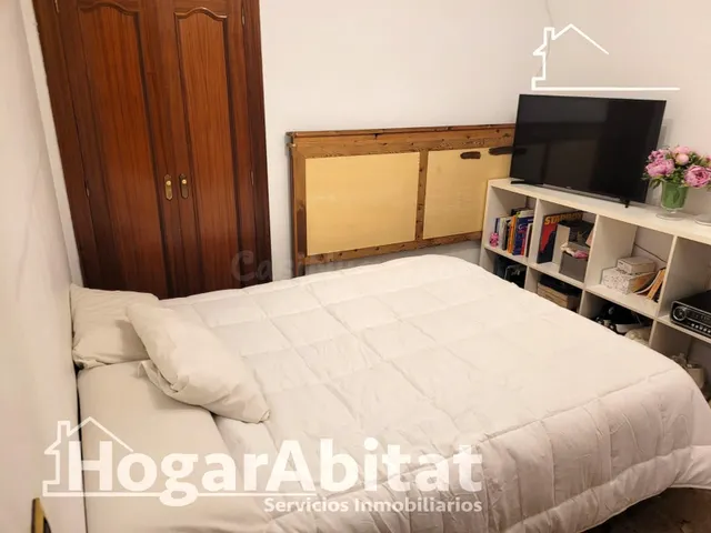 ¡GRAN OPORTUNIDAD, AMPLIO Y EXTERIOR JUNTO AL PUERTO! — 5
