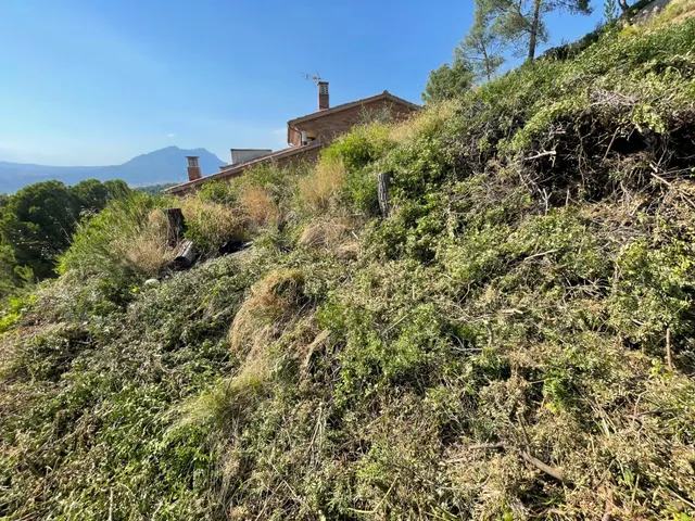Terreno a la venta en Abrera zona Can Villalba - Barcelona de 532 m2 superficie parcela. — 10