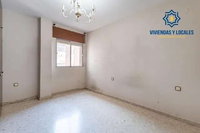 Espacio, luz y comodidad en una vivienda con grandes posibilidades en zona Alcampo — 17