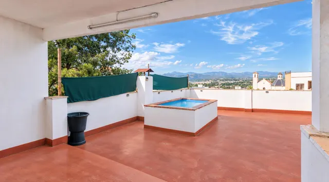 Tres plantas y una casa que guarda el cielo con piscina para el final.!! — 32